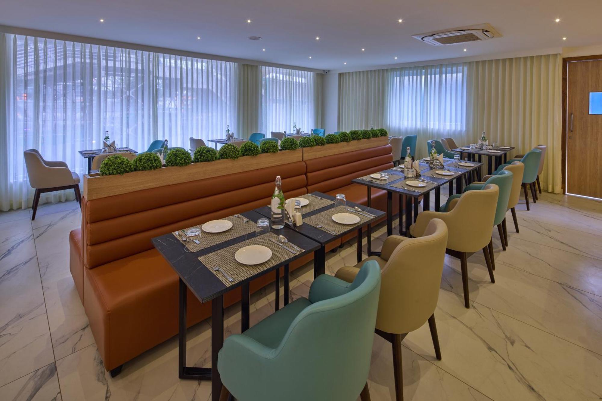 Grand Continent Hebbal A Sarovar Portico Affiliate Hotel Bengaluru Kültér fotó