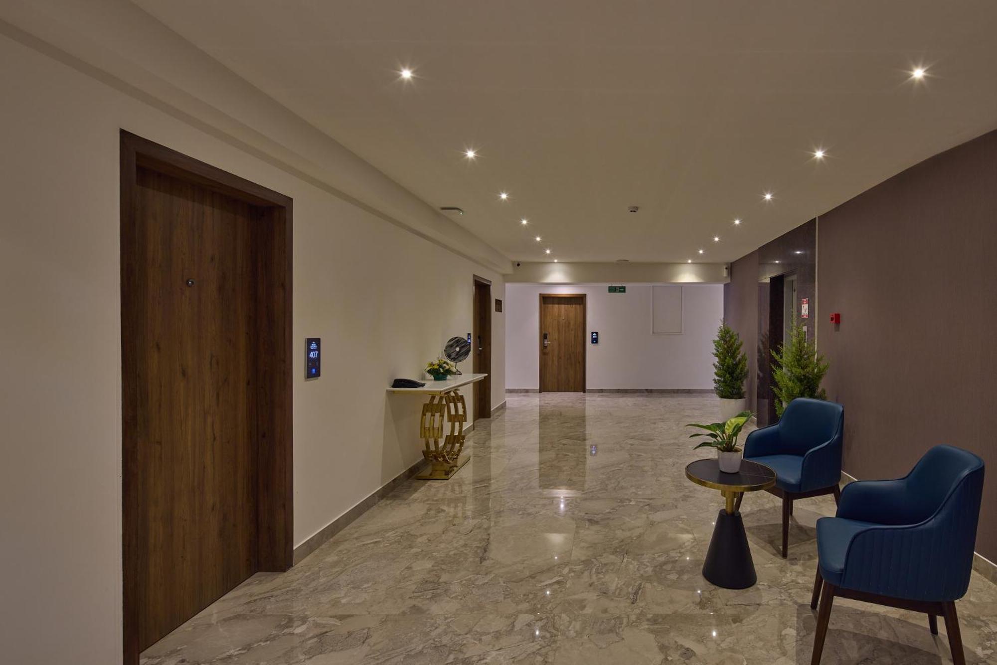 Grand Continent Hebbal A Sarovar Portico Affiliate Hotel Bengaluru Kültér fotó