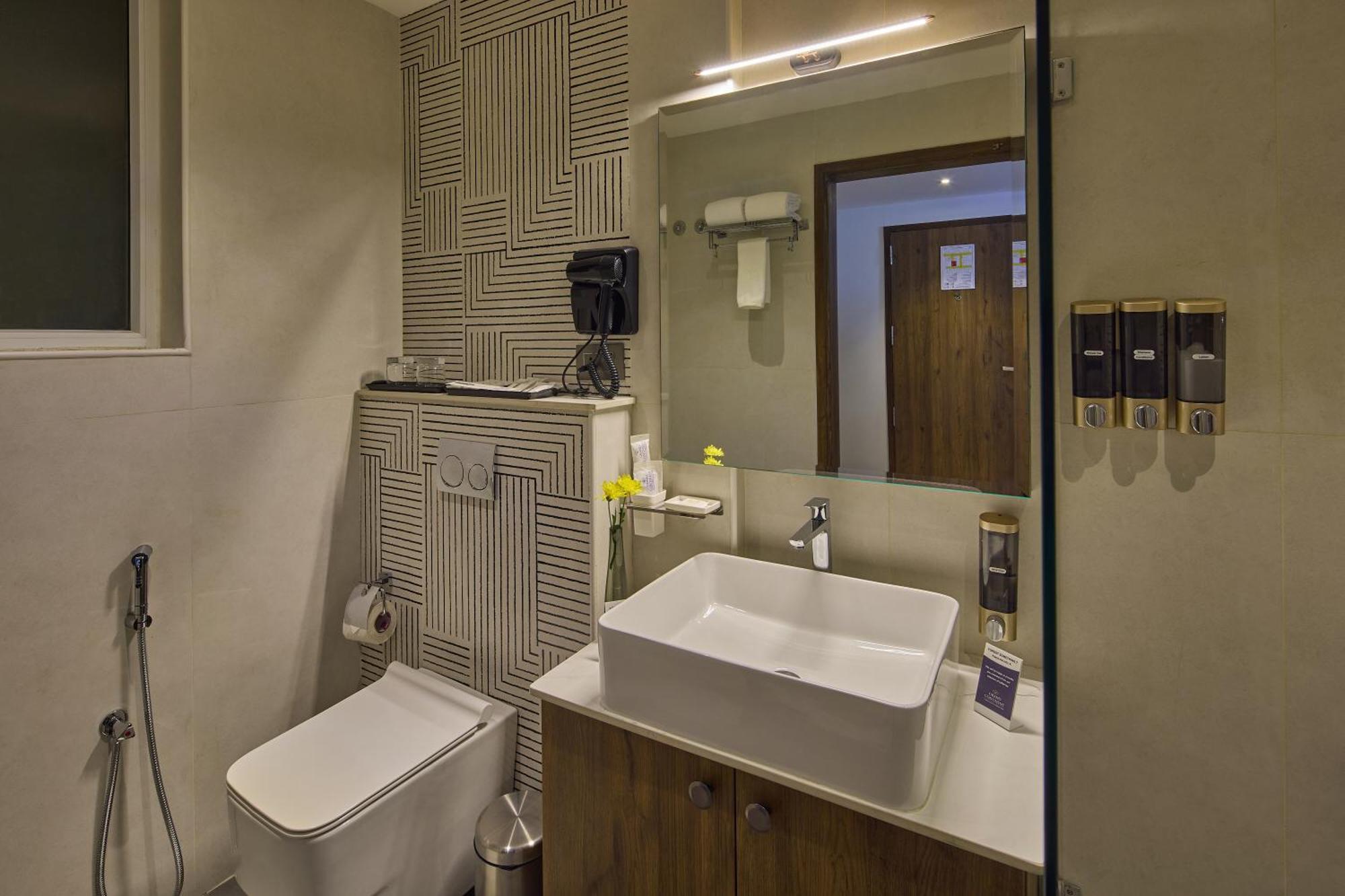 Grand Continent Hebbal A Sarovar Portico Affiliate Hotel Bengaluru Kültér fotó