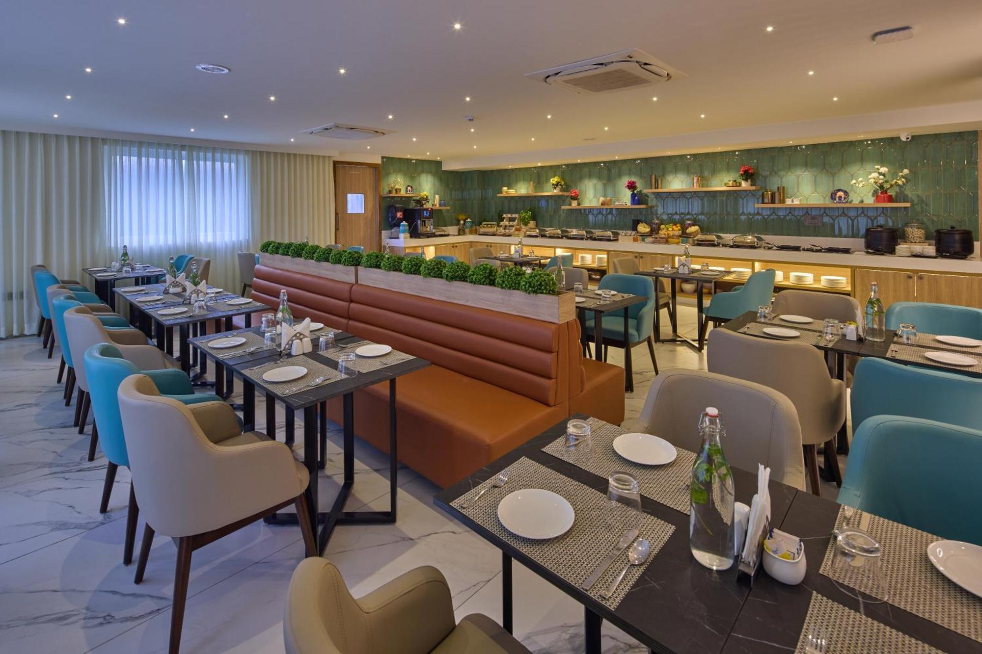 Grand Continent Hebbal A Sarovar Portico Affiliate Hotel Bengaluru Kültér fotó