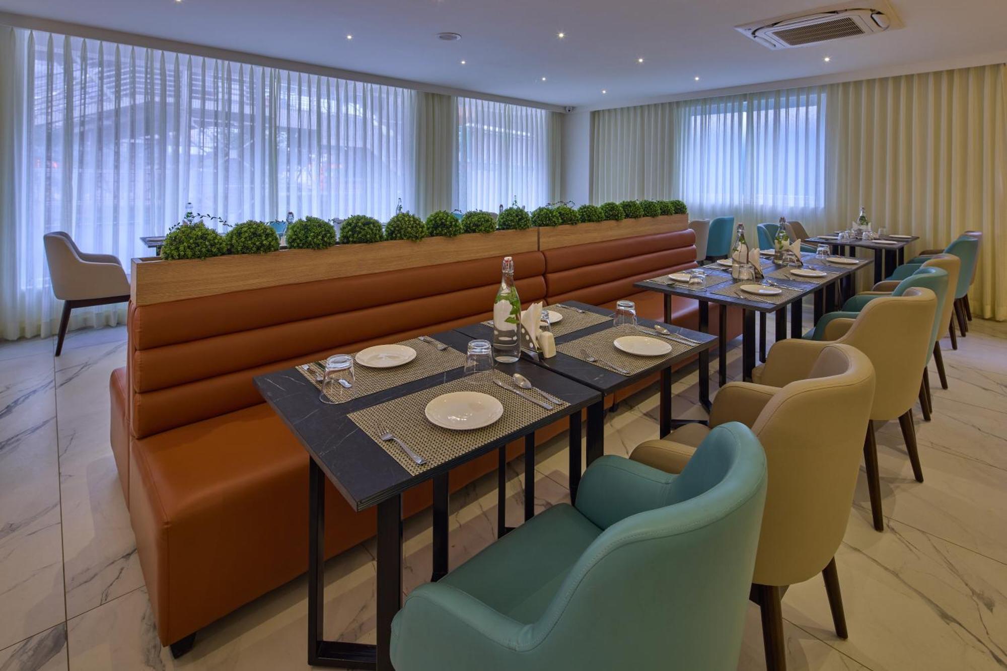 Grand Continent Hebbal A Sarovar Portico Affiliate Hotel Bengaluru Kültér fotó
