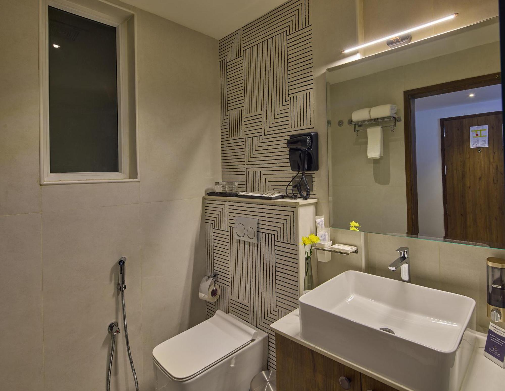 Grand Continent Hebbal A Sarovar Portico Affiliate Hotel Bengaluru Kültér fotó